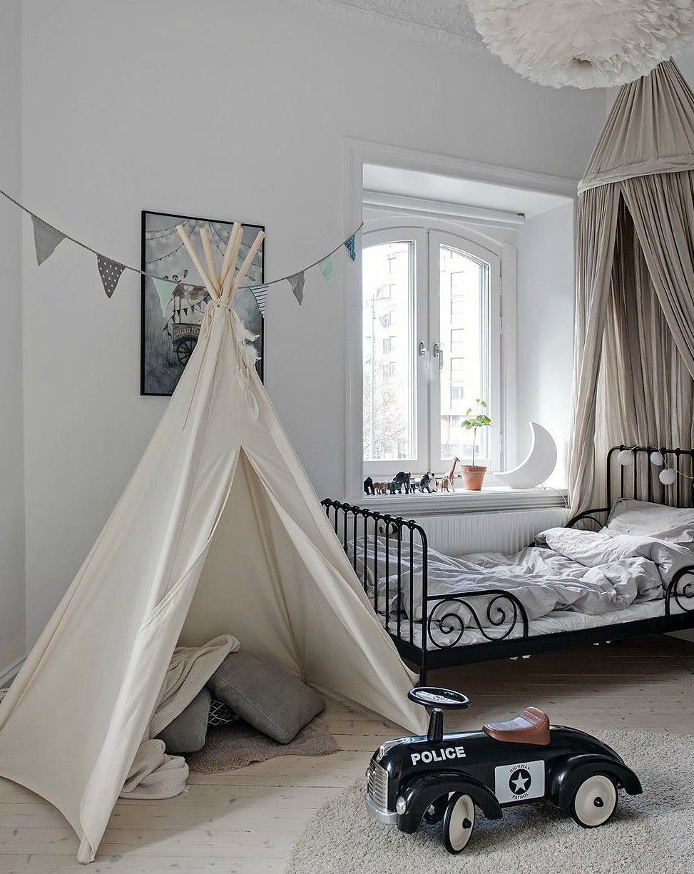 Hauska leikkiteltta lastenhuoneeseen 